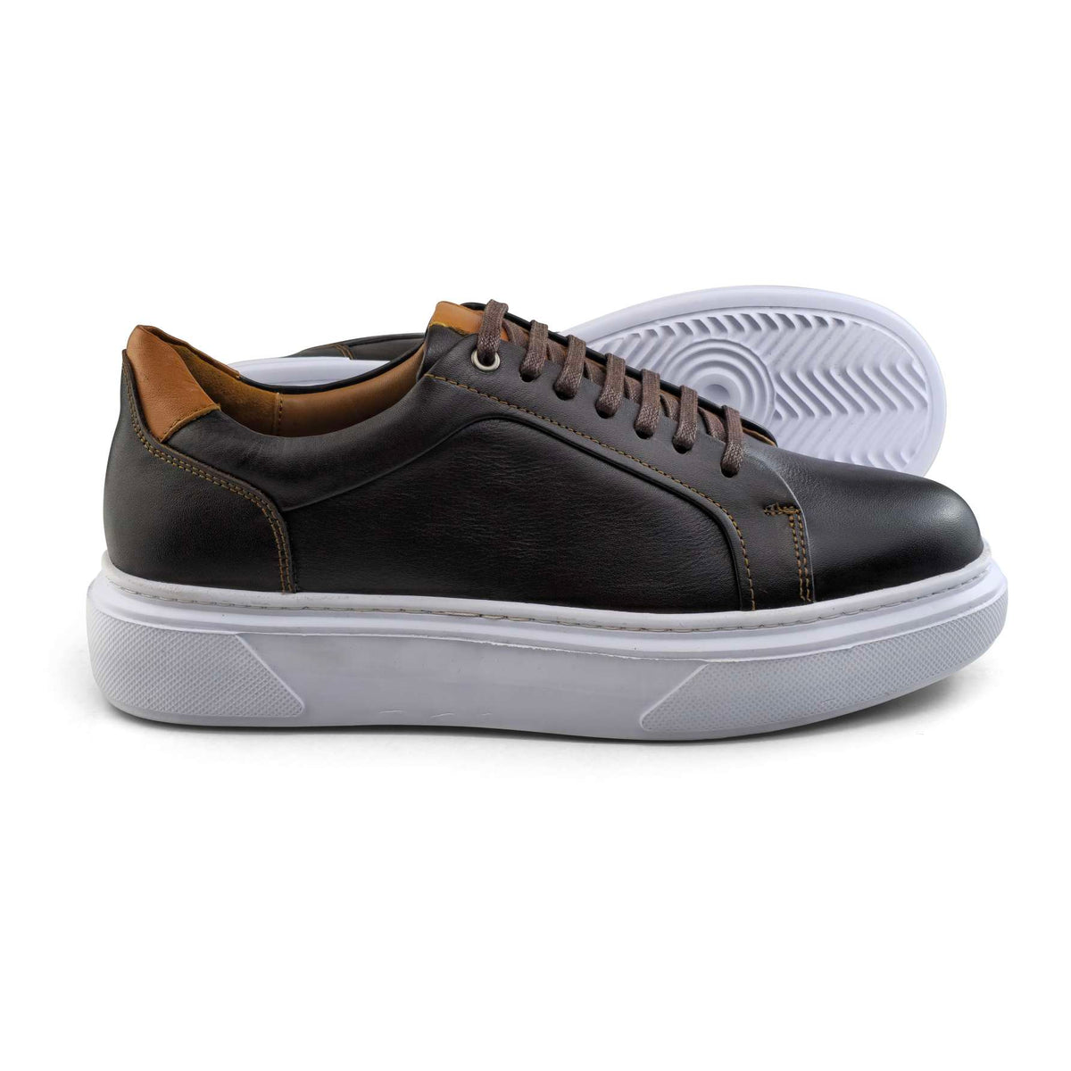 038 Chaussure Sneaker Homme en cuir marron