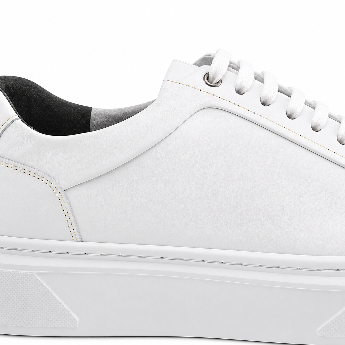 0224 Chaussure Sneaker Homme en cuir  blanc