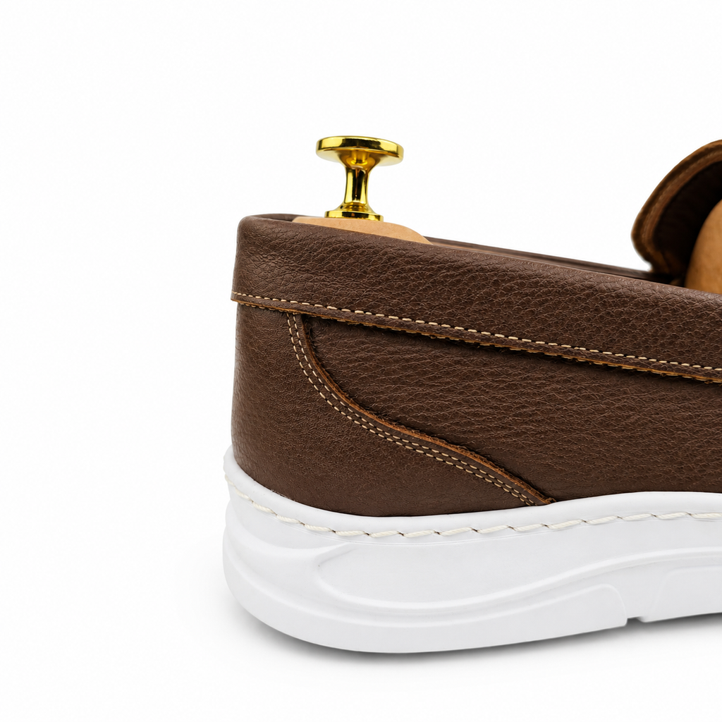 082 Mocassin confort homme en cuir tabac