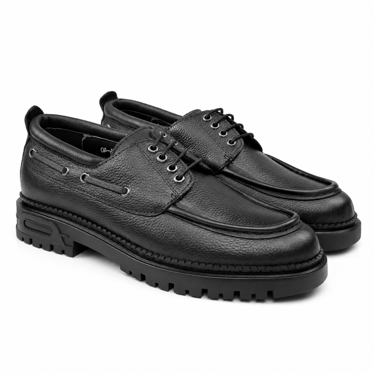 0556 chaussure Richelieu homme en cuir noir